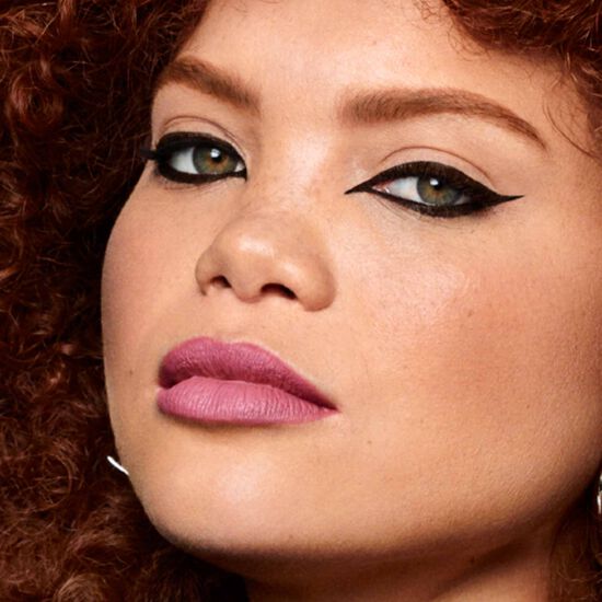 Kẻ Mắt Nước Kat Von D Tattoo Liner - Image 5