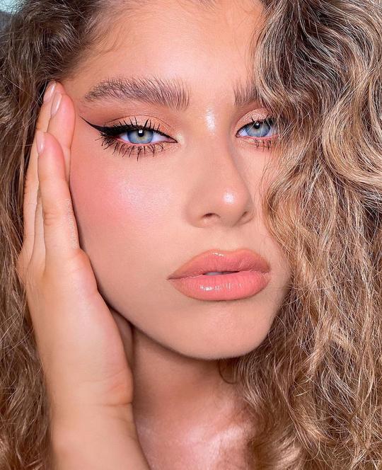 Má Hồng Iconic Liquid - Image 4