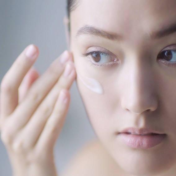 SKII Genoptics Spot Essence 50ml - Image 5