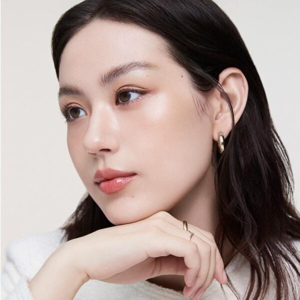 Cushion Hera Skin Radiant Glow SPF 40 - Image 5