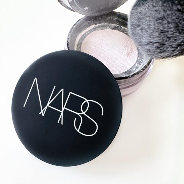 Phấn Phủ Bột Nars Light Reflecting Prismatic Powder 11g - Image 2