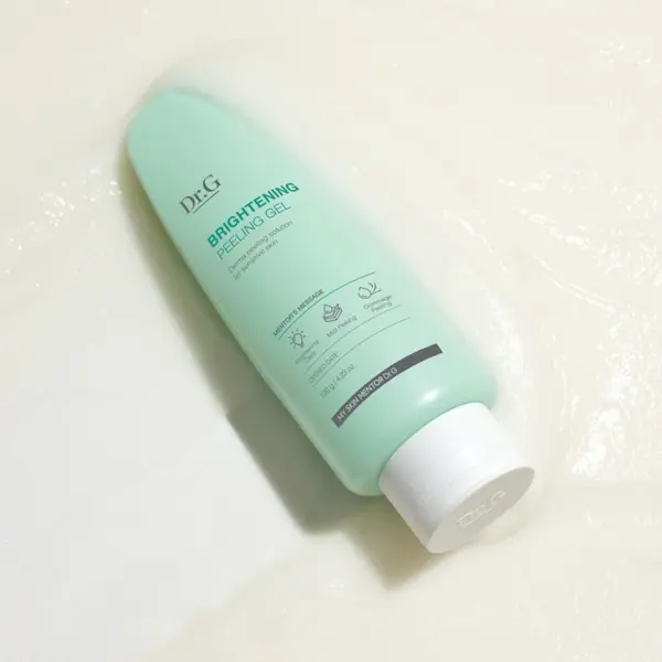 Tẩy Da Chết Dr.G Brightening Peeling Gel 120g