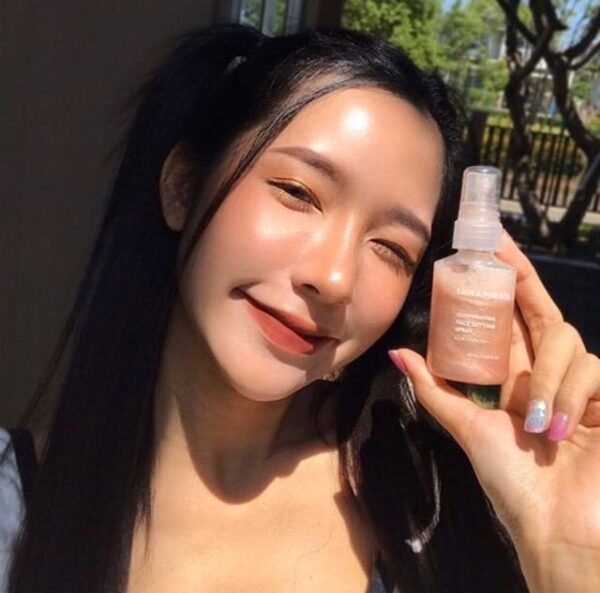 Xịt Saira Mirror Illuminating 67ml - Image 13