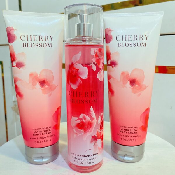 Xịt thơm Bath & Body Works 236ml - Cherry Blossom - Image 2
