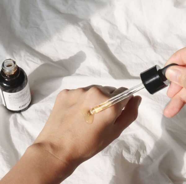 Serum CNP Professional Solution Vita-C Energy Ample 50ml + Thanh lăn - Image 2