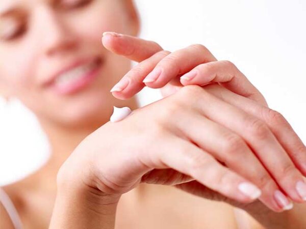 Kem tay Loccitane Amande 150ml - Image 4