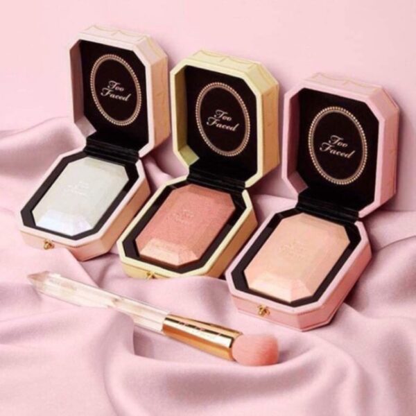 Highlight Too Faced Diamond Light - Image 4