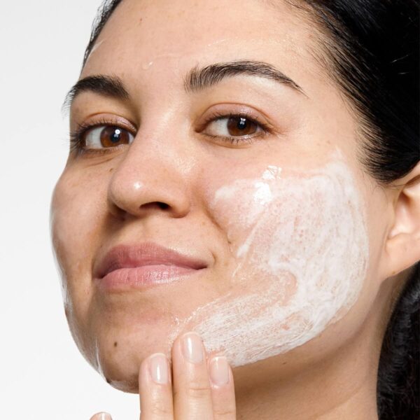 Sữa Rửa Mặt Clinique All About Clean Liquid Facial Soap Mild 200ml - Image 5