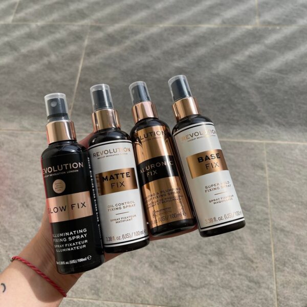 Xịt Khóa Makeup Revolution Fixing Spray 100ML - Image 4