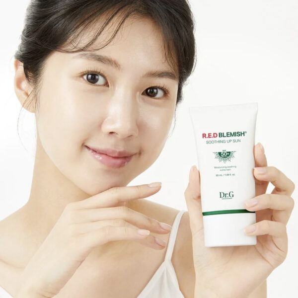 Kem Chống Nắng Dr.G RED Blemish Soothing Up Sun SPF 50 - Image 4