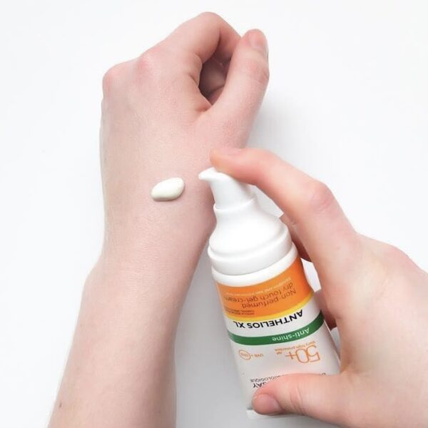 Kem Chống Nắng Không Màu La Roche-Posay Anti-Shine Gel-Cream SPF50+ - Image 3