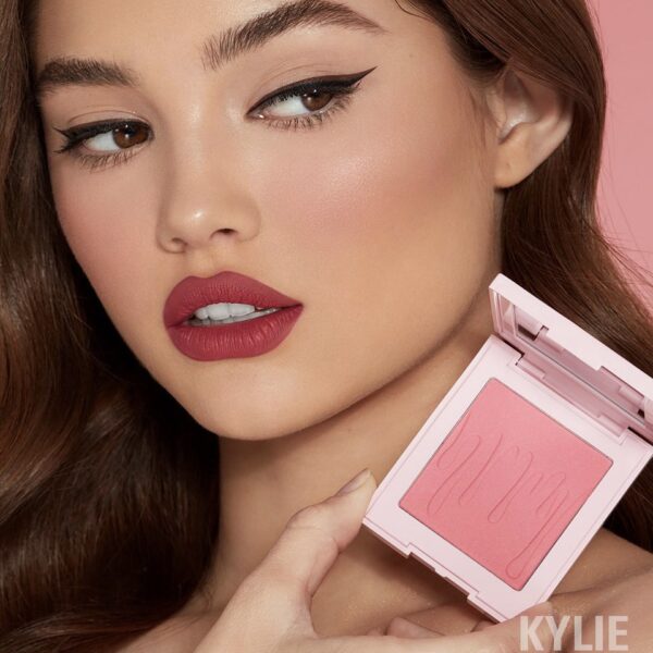 Phấn Má Hồng Kylie Pressed Blush Powder - Image 8