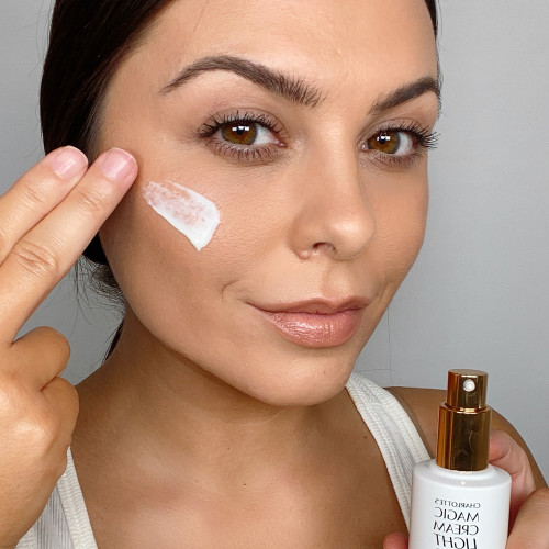 Kem Dưỡng Magic Cream Light Charlotte Tilbury SPF 15 50ml - Image 5