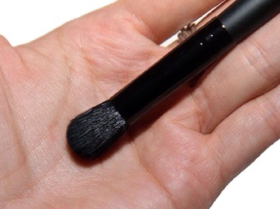 Cọ Che Khuyết Điểm ELF Concealer - Image 9