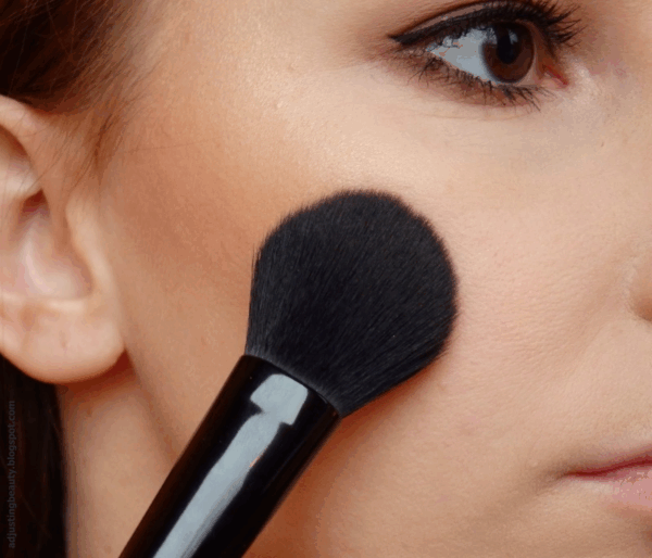 Cọ ELF Blush Brush - Image 2