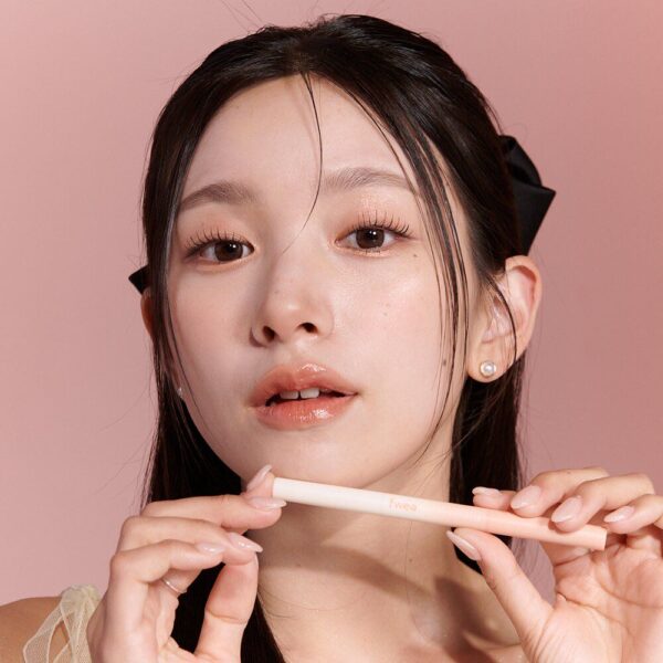 Bút Kẻ Mắt Fwee Dual Under - Eye Fulfiller - Image 5