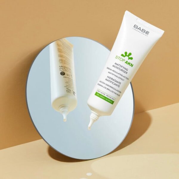 Kem Dưỡng BABE Stop AKN Mattifying Hidratante 50ml - Image 3