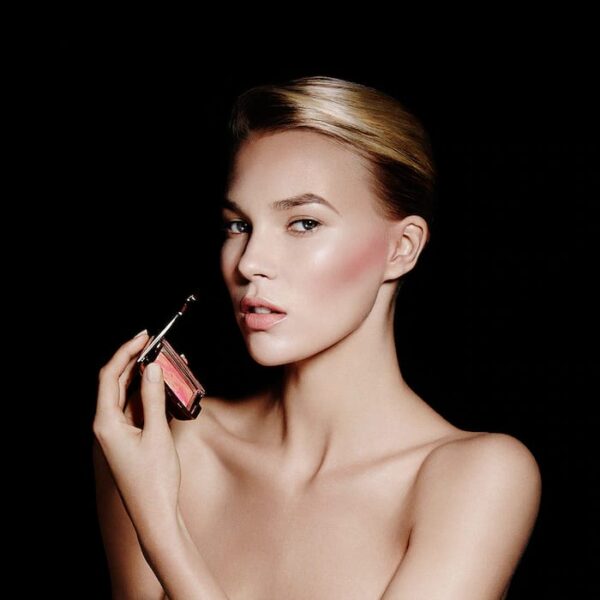 Má Hồng Hourglass Ambient Lighting Blush - Image 4