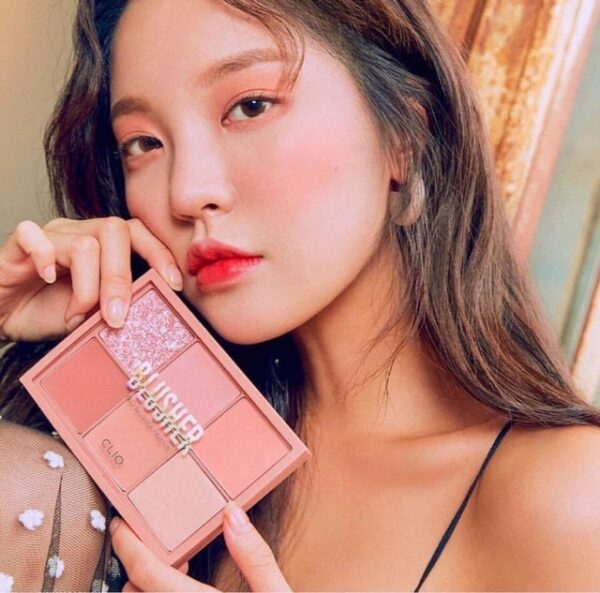 Bảng má Clio Pro Blusher - Image 6