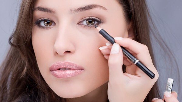 Kẻ Mắt Catrice Kohl Kajal - Image 14