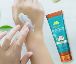 Body Lotion Tree Hut - Image 10