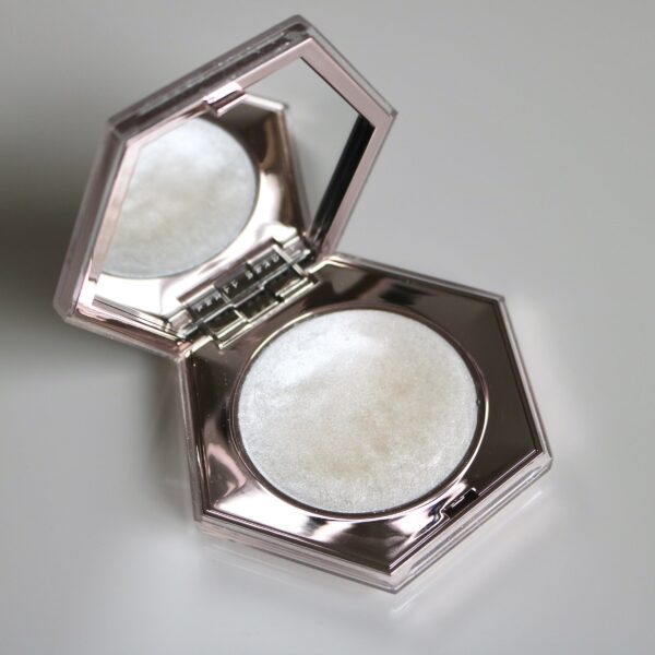 Highlight Fenty Diamond Bomb All-Over Diamond Veil - Image 3
