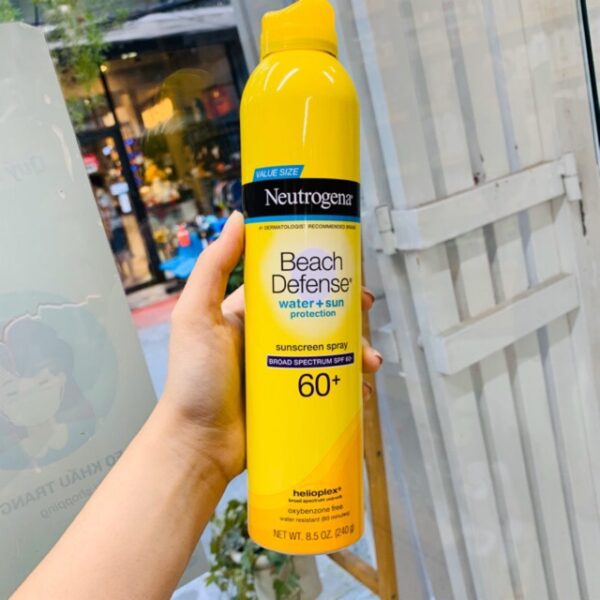 KCN Neutrogena Xịt Beach Defense SPF 60 240g - Image 3