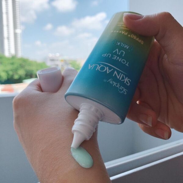 KCN Skin Aqua Tone Up Essence tuýp 80G - Xanh lá - Image 3